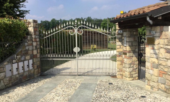 Monterotondo Bed & Breakfast | Discover B&B CORTE SANT'ANGELO - Guest Rated 9.3/10