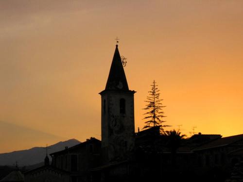 Apricale Bed & Breakfast | Cozy B&B Da Giua' with Breakfast & Pet-Friendly Stays