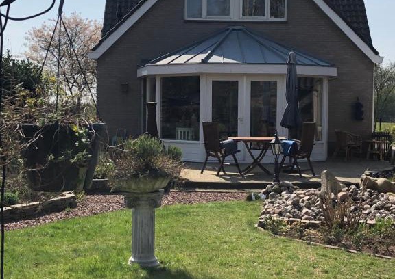 Spier Bed & Breakfast | Top-Rated B&B De Heide with Complimentary Breakfast