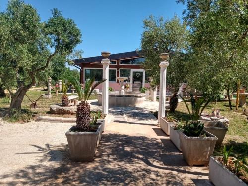 Bitetto Hotel | Pet-Friendly B & B Dei Nobili with Breakfast Included