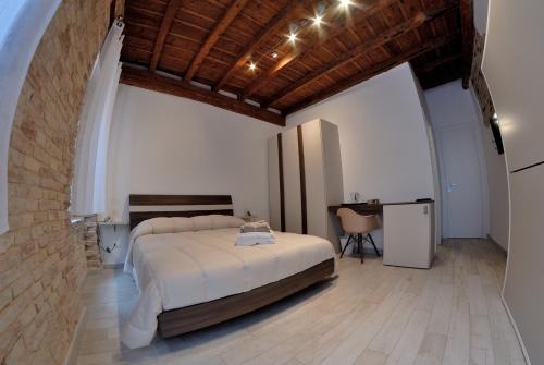 Loreto Bed & Breakfast | Guest Favorite: B&B DEL CORSO - Child-Friendly Retreat