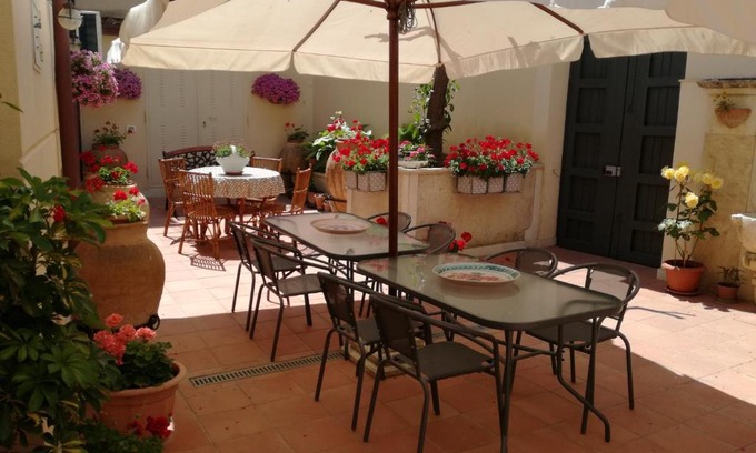 Sambuca di Sicilia Bed & Breakfast | Discover B&B del Corso: Family-Friendly Stay, Rated 9.4
