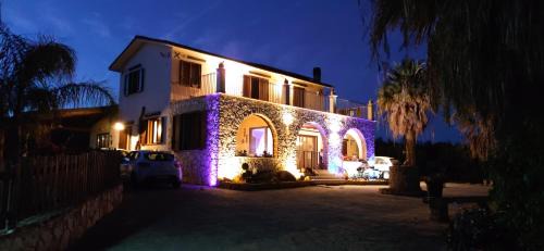 Ioppolo Giancaxio Bed & Breakfast | Pet-Friendly B&B Della Via Francigena for Family Getaways