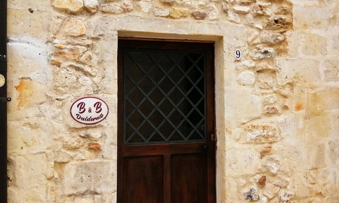Latiano Bed & Breakfast | Cozy B&B Desiderato: Family-Friendly with Breakfast Included