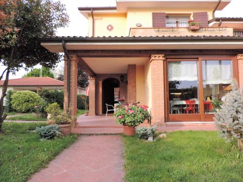 Montegrotto Terme House | Cozy B&B Dora e Flavio: Family and Pet Friendly Retreat