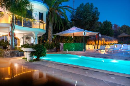 Palinuro Bed & Breakfast | Relax at B&B El Dorado with Oceanfront Pool & Spa