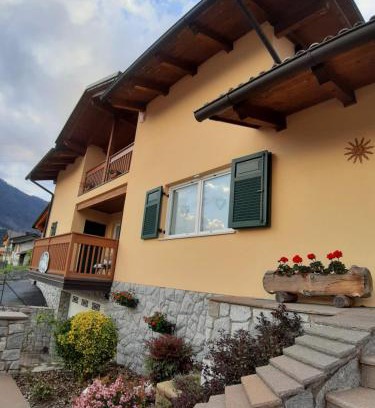 Castel Ivano Bed & Breakfast | Guest Rated 9.7/10 at B&B Elisè - Perfect for Families!