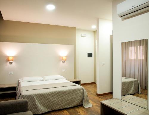 Cosenza Bed & Breakfast | Cozy Retreat at B&B Erifrà Piccolo Hotel with Hot Tub