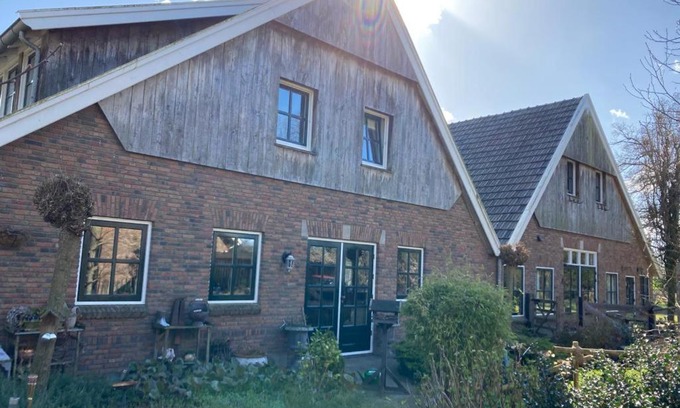 Municipality of Tubbergen House | Pet-Friendly B&B Erve Möskert with Ocean View & High Rating