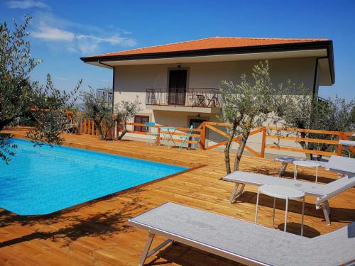Corbara Bed & Breakfast | Guest Rated 10/10: B & B Evergreen with Family-Friendly Amenities
