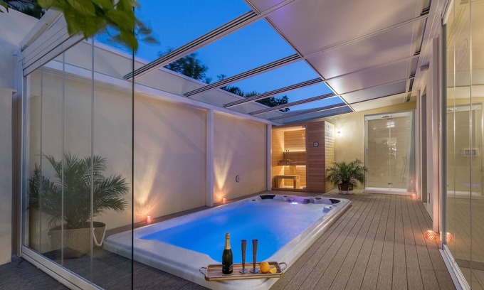 Lecce Bed & Breakfast | Relax at B&B Felice Sud with Private Spa and Pool