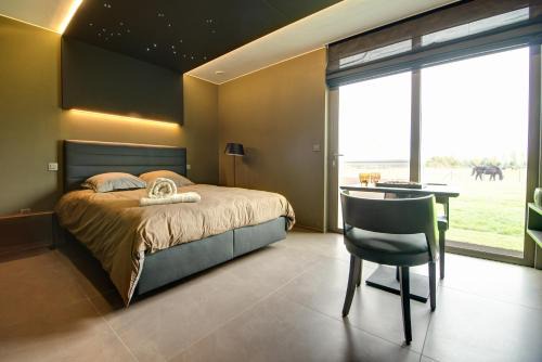 Eksaarde Bed & Breakfast | Pet-Friendly B&B Finis terrae with Hot Tub & Breakfast