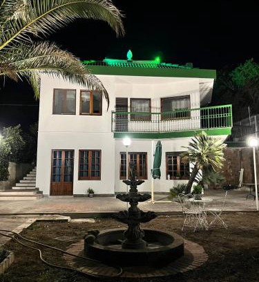 Pergusa Bed & Breakfast | Cozy B&B Francesca: Oceanfront Retreat with Spa Amenities