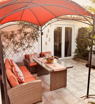Pinoso Bed & Breakfast | Cozy Boutique 2 Bedroom B&B with Pool & Garden Access