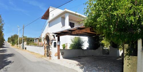 Luogosanto Bed & Breakfast | Pet-Friendly B&B Gianni e Pia with Oceanfront Views