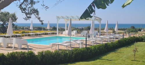 Marina di Pescoluse Bed & Breakfast | Experience B&B Giglio Marino with Oceanfront Views & Pool