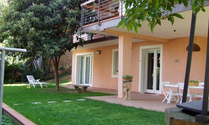 Quartiere Fiorenzuola Bed & Breakfast | Cozy B&B Giotto: Top-Rated Stay with Breakfast Included