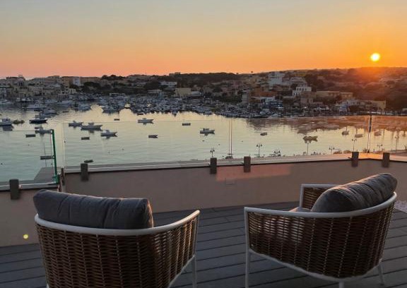 Lampedusa Bed & Breakfast | Explore B&B Giro Di Boa: 4-Star Stay with Pool & Dining