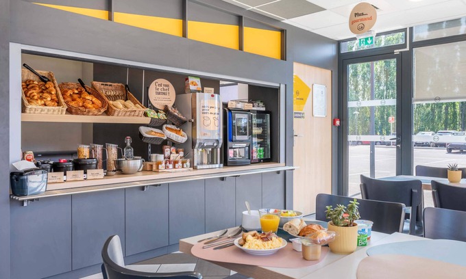 Venelles Hotel | Eco-Friendly B&B HOTEL Aix en Provence Venelles with Breakfast