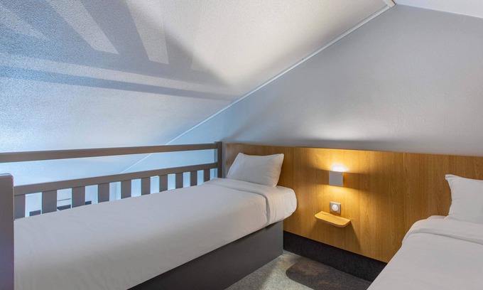 Deols Hotel | Discover Comfort at B&B HOTEL Châteauroux Aéroport