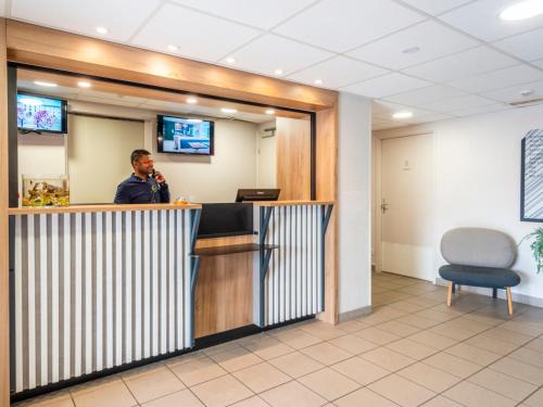 Cholet Hotel | Comfortable Stay at B&B HOTEL Cholet Nord with Great Amenities