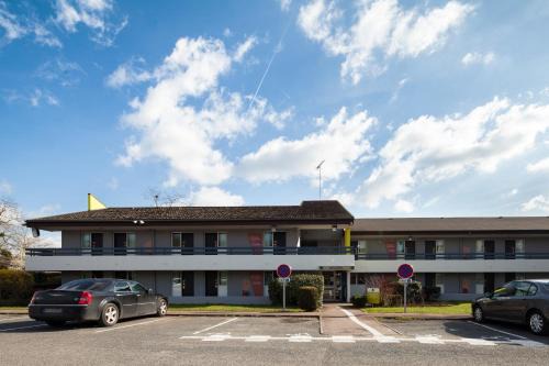 Corbeil-Essonnes Hotel | Pet-Friendly B&B HOTEL Corbeil-Essonnes for Families