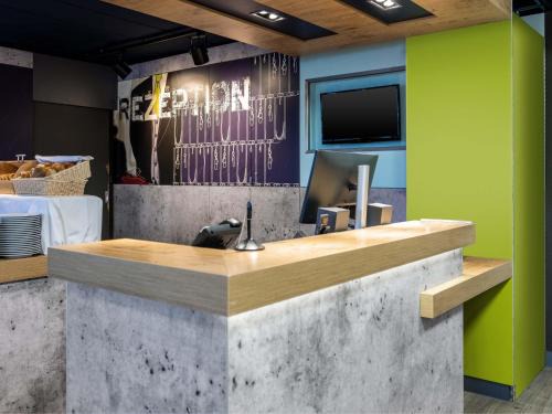 Ratingen Hotel | Budget-Friendly ibis budget Düsseldorf Airport with Great Amenities