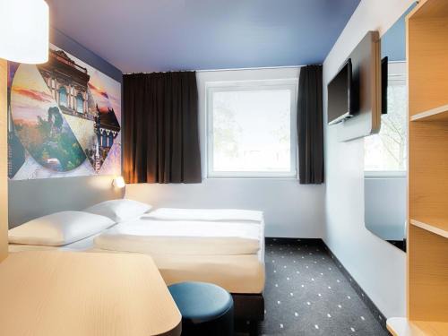 Kaiserslautern Hotel | Pet-Friendly B&B Hotel Kaiserslautern with Breakfast Included