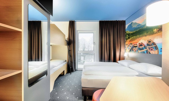 Kempten Hotel | Cozy Retreat at B&B Hotel Kempten with Breakfast Delight