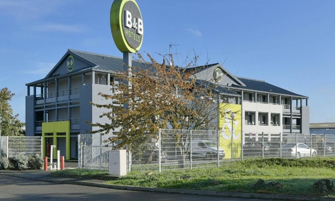 Arnage Hotel | Pet-Friendly B&B HOTEL Le Mans Sud with Family Amenities