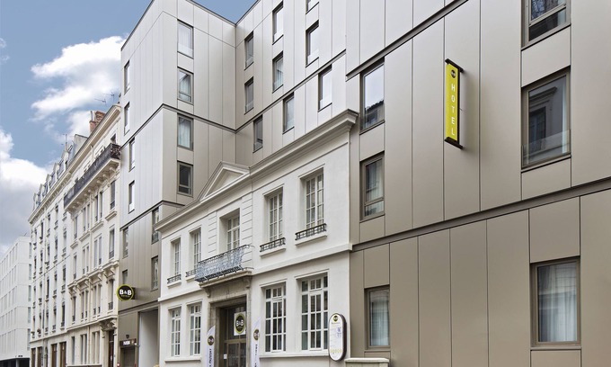 Lyon City Centre Hotel | Elegant B&B HOTEL LYON Centre Perrache with Breakfast & Accessibility