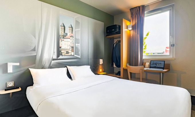 Semecourt Hotel | Comfortable Stay at B&B HOTEL Metz Semécourt with Breakfast