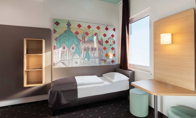 Barbaraviertel Hotel | Explore B&B Hotel Neuss: Top-Rated with Breakfast Included
