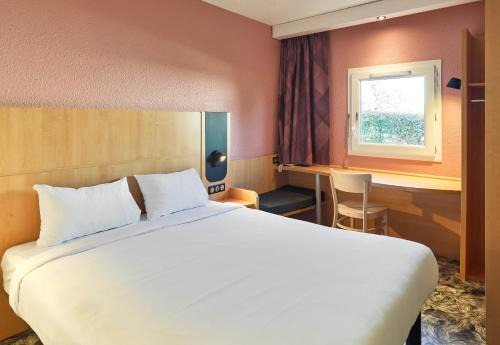 Rungis Hotel | Comfortable Stay at B&B HOTEL Orly Rungis Aéroport