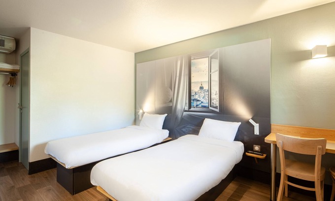 Pontault-Combault Hotel | Convenient B&B HOTEL Pontault-Combault with Breakfast