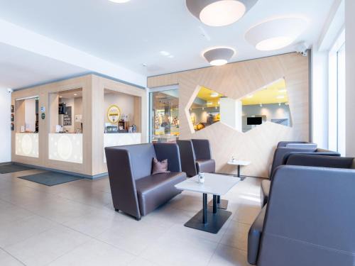 Stuttgart Hotel | Pet-Friendly B&B Hotel Stuttgart-Zuffenhausen: Great Reviews