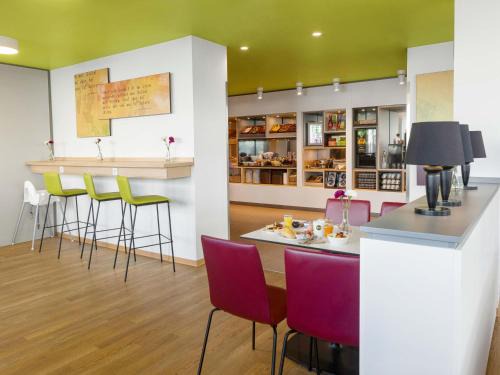 Weimar Hotel | Discover B&B Hotel Weimar: Pet-Friendly with Breakfast