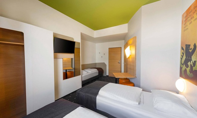 Weimar Hotel | Cozy B&B Hotel Weimar: Family-Friendly with Breakfast Included