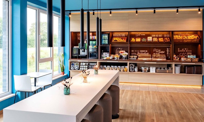 Weyhausen Hotel | Discover B&B Hotel Wolfsburg-Weyhausen: Family-Friendly Stay