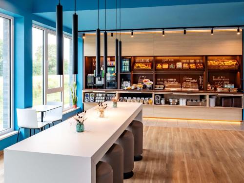 Weyhausen Hotel | Pet-Friendly B&B Hotel Wolfsburg-Weyhausen with Breakfast