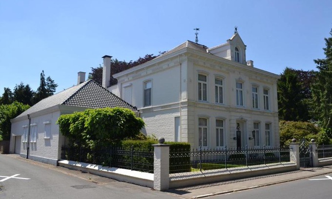 Sint-Huibrechts-Lille Bed & Breakfast | Welcoming B&B Huis Spaas: Family-Friendly with Breakfast Included