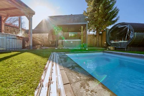 Beekbergen Bed & Breakfast | Discover B B Huize Hooijer: 4-Star Stay with Pool & Spa
