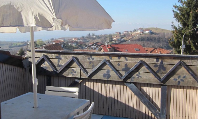 Belvedere Langhe Bed & Breakfast | Colorful Escapes at B&B I Colori dell' Arcobaleno