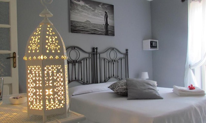 Lipari Historic Centre Bed & Breakfast | Guest Favorite B&B Il Cappero with Breakfast & Child Care