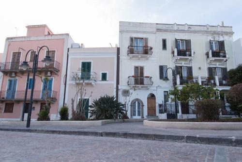 Lipari Historic Centre Bed & Breakfast | Pet-Friendly B&B Il Castello with Ocean View & 9.2 Rating