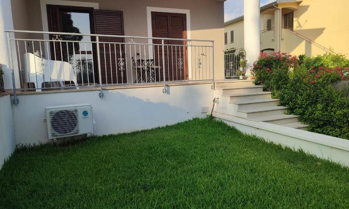 Sangineto Apartment | Child-Friendly B&B Il Castello with Top Guest Ratings