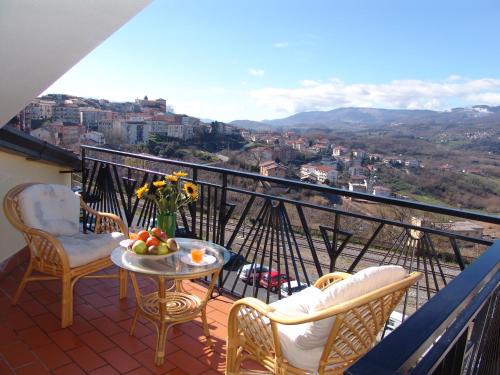 Rogliano Bed & Breakfast | Highly Rated B&B Il Girasole: Pet-Friendly & Family-Oriented
