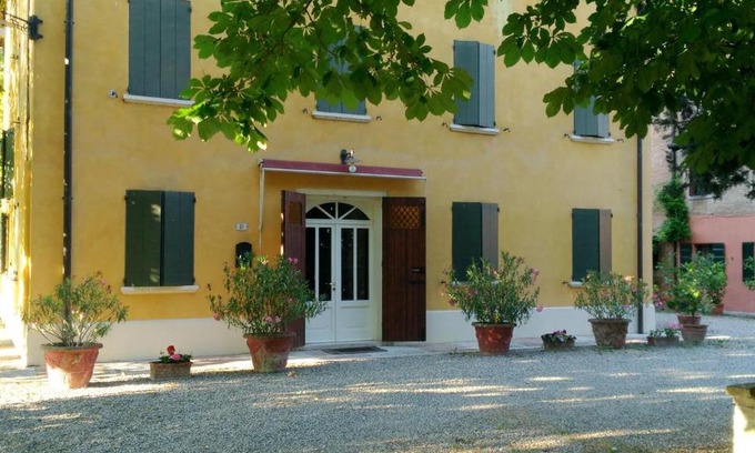 Bastiglia Bed & Breakfast | Pet-Friendly B&B IL NAVIGLIO with Family Amenities