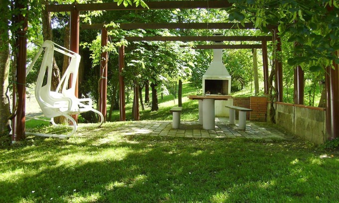 Predappio Bed & Breakfast | Cozy B&B Il Prato: Family-Friendly Stay with Breakfast