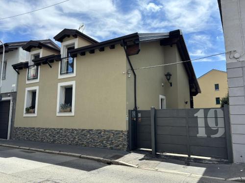 Nerviano Bed & Breakfast | Discover IL QUADRATO 19: Top-Rated B&B with Dining
